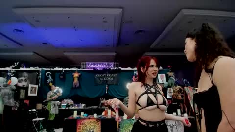 Snapshot of tiggerrosey chatting on 02/01/25, 11:06 All my Links online show from 02/01/25, 11:06