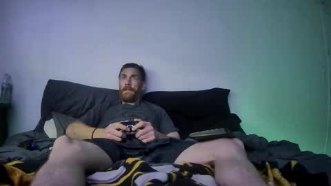 Snapshot of tiggity19 chatting on 05/31/26, 05:26 Tiggity23 come stroke my 9 cock with ne online show from 05/31/26, 05:26