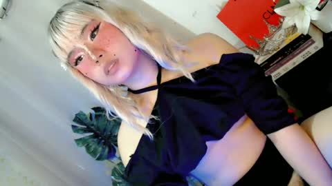 Snapshot of tight_elliana chatting on 07/03/26, 02:18 tight_elliana online show from 07/03/26, 02:18