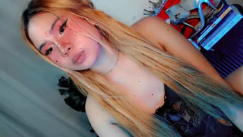 Snapshot of tight_elliana chatting on 07/08/26, 02:32 tight_elliana online show from 07/08/26, 02:32