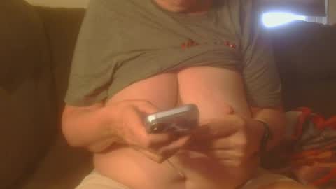 Snapshot of tight_kitty55 chatting on 06/26/26, 06:23 tight Kitty55 online show from 06/26/26, 06:23