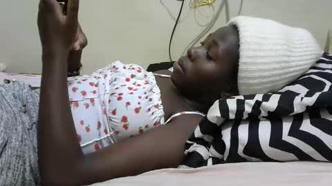 tight_pussie online show from 10/30/25, 09:15