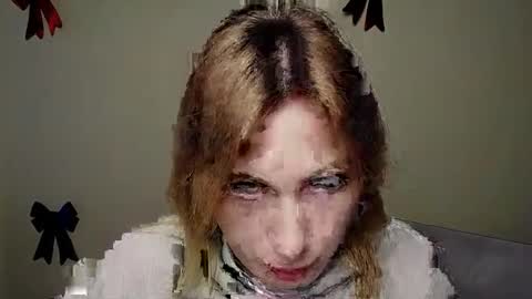 Vikki online show from 03/12/25, 01:40