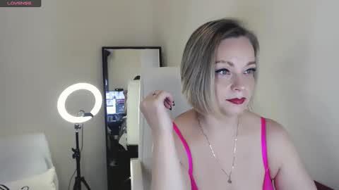 Tilly online show from 02/10/25, 04:36