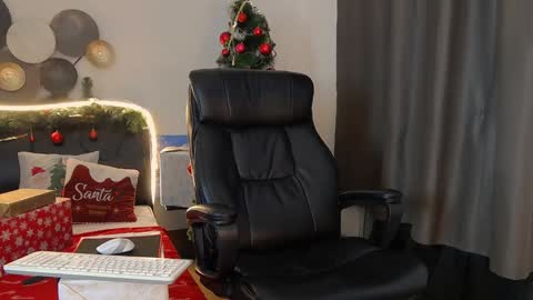 ask me online show from 12/25/24, 02:03