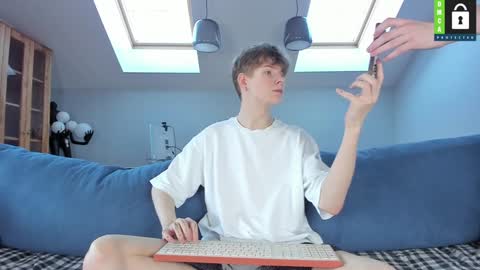 Tim online show from 01/20/25, 07:47