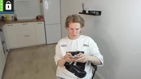 Tim online show from 10/12/25, 09:36