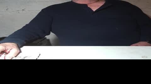 Tim  Amanda online show from 10/28/25, 03:14