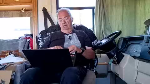 Tim  Amanda online show from 05/07/26, 02:55