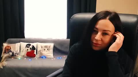 Luisa online show from 10/09/25, 08:12