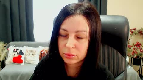 Luisa online show from 03/26/26, 09:15