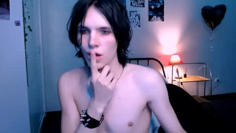 Snapshot of timi_moon chatting on 09/28/25, 10:53 timi_moon online show from 09/28/25, 10:53