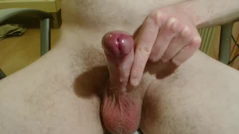 Snapshot of timide93 chatting on 03/27/26, 05:56 jeune coquin online show from 03/27/26, 05:56