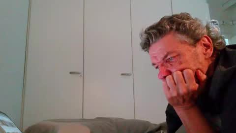 timo2023fi online show from 10/01/25, 02:23