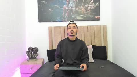 Evans  online show from 11/04/25, 04:22