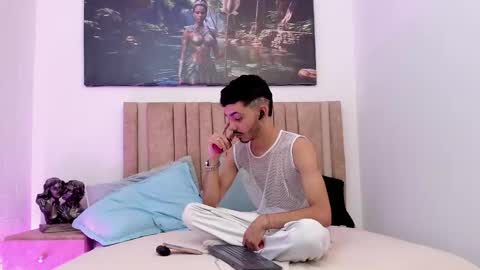 Evans  online show from 12/02/25, 03:56