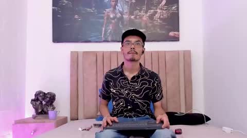 Evans  online show from 12/04/25, 04:00