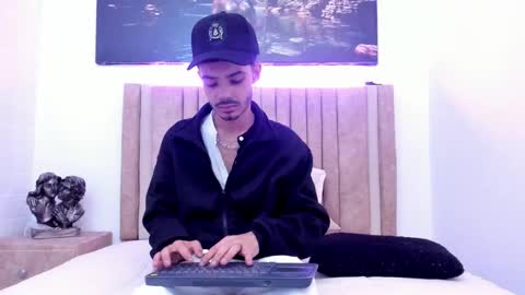 Evans  online show from 01/08/26, 04:04