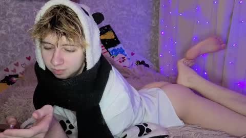 Snapshot of timothy_fox chatting on 05/15/26, 01:01 Timothy Fox online show from 05/15/26, 01:01