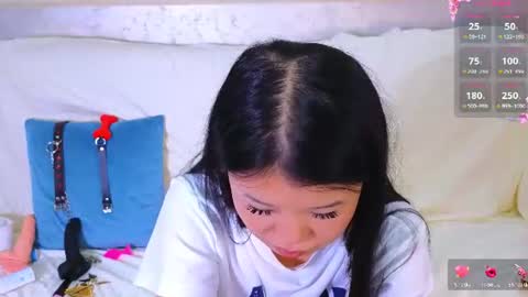 tina__kim online show from 07/28/26, 12:48