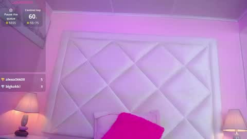 Snapshot of tina_monroee chatting on 06/05/26, 06:52 Tinaa online show from 06/05/26, 06:52
