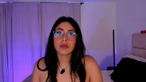 tina_olsen07 online show from 04/26/26, 10:18