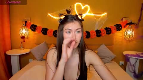 Tina  online show from 10/26/25, 01:33