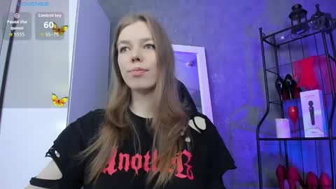 Tina Tayllor MY SHEDULEMondayTuesdaySaturdaySunday online show from 10/28/25, 07:05