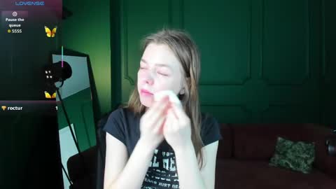 tina_tayllor__ online show from 03/31/26, 09:26