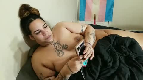 Snapshot of tinablow chatting on 09/23/25, 04:32 Tina Blow online show from 09/23/25, 04:32