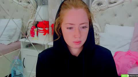 Snapshot of tinabrook chatting on 09/09/25, 04:23 Tina online show from 09/09/25, 04:23