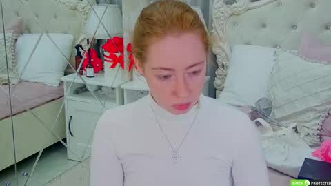 Snapshot of tinabrook chatting on 09/23/25, 04:04 Tina online show from 09/23/25, 04:04