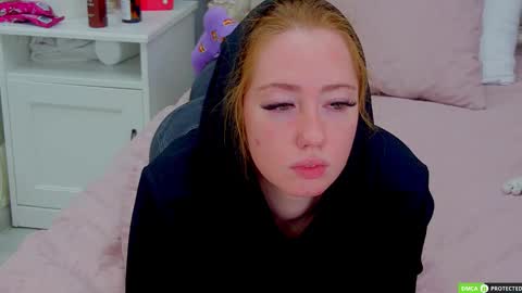 Snapshot of tinabrook chatting on 09/30/25, 04:06 Tina online show from 09/30/25, 04:06