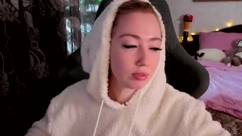 Tina online show from 02/12/26, 04:40