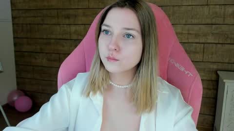 TinaBurton online show from 04/05/26, 04:26