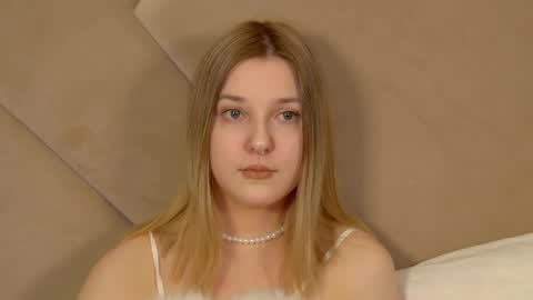 TinaBurton online show from 04/07/26, 05:13