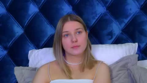 TinaBurton online show from 06/01/26, 04:41