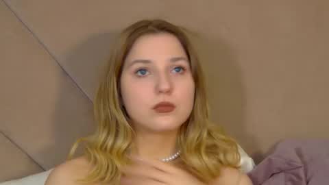 Snapshot of tinaburton chatting on 06/18/26, 04:55 TinaBurton online show from 06/18/26, 04:55