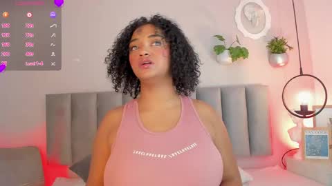 Snapshot of tinacurly chatting on 05/20/26, 10:32 Tina online show from 05/20/26, 10:32