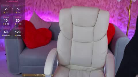 Snapshot of tinamelt chatting on 03/03/26, 08:48 TinaMelt online show from 03/03/26, 08:48