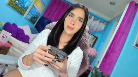 Tina Valentine online show from 12/04/25, 12:14