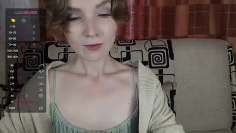 Snapshot of tinawincee chatting on 06/25/26, 05:34 Tina online show from 06/25/26, 05:34