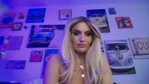 tinkerbell822 online show from 03/10/25, 04:35