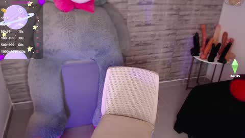 Snapshot of tinna__hottie chatting on 05/17/26, 10:22 Tinna Goddess online show from 05/17/26, 10:22