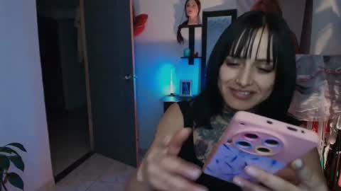 Snapshot of tinnadawson chatting on 02/26/26, 01:04 I AM BELLA ----------- follow my IG TINNS 69 online show from 02/26/26, 01:04