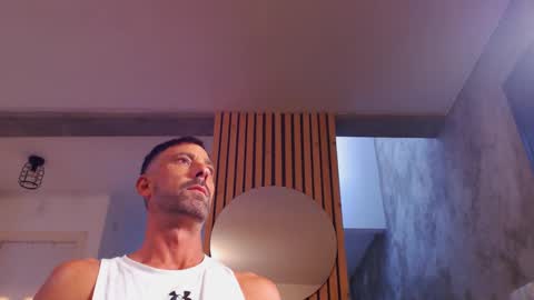 Snapshot of tinoclandestino chatting on 01/19/25, 04:46 tinoclandestino online show from 01/19/25, 04:46