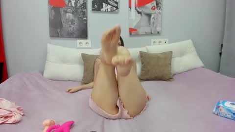 JuJu online show from 11/08/25, 05:29