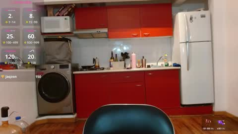 Tiny Caroline online show from 01/17/25, 12:53