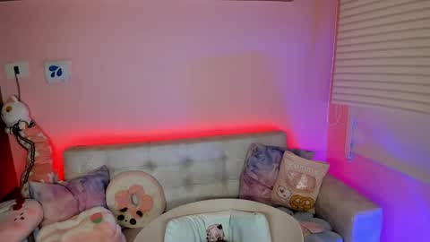 tiny_cora online show from 03/27/26, 05:01