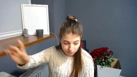 Gloria online show from 02/21/25, 08:29